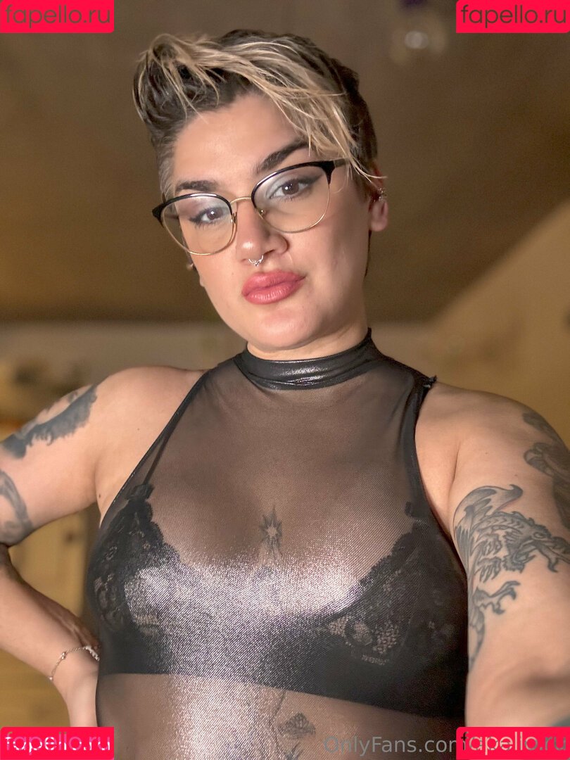 akalirock Onlyfans Photo Gallery 