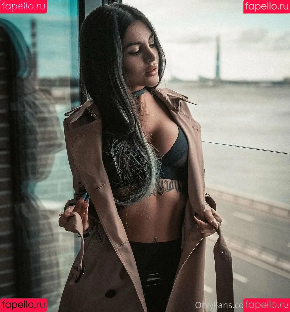 eve_love Onlyfans Photo Gallery 