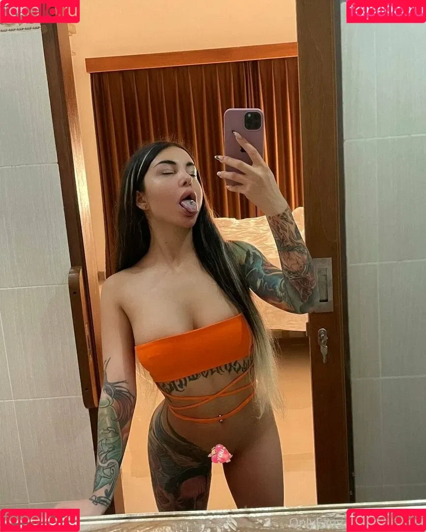 eve_love Onlyfans Photo Gallery 