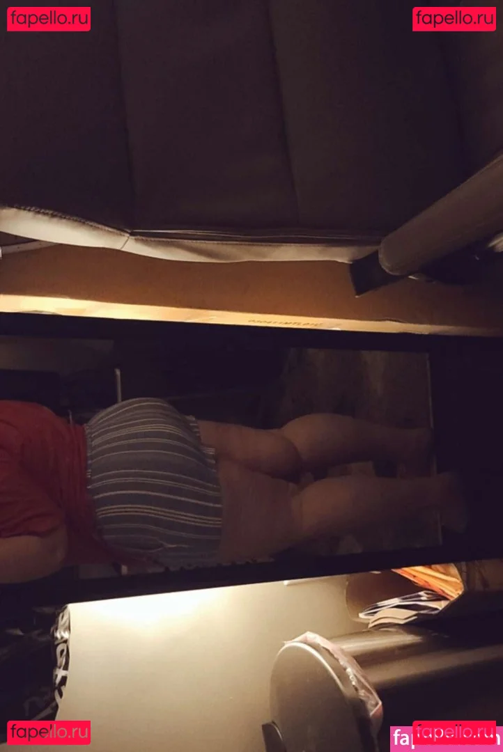 damned_female Onlyfans Photo Gallery 