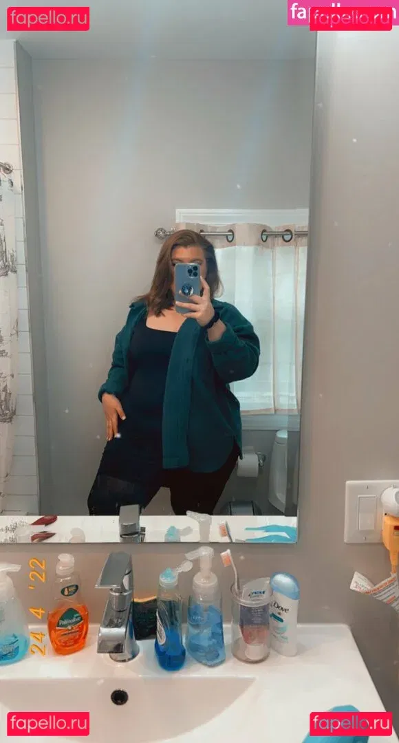 damned_female Onlyfans Photo Gallery 