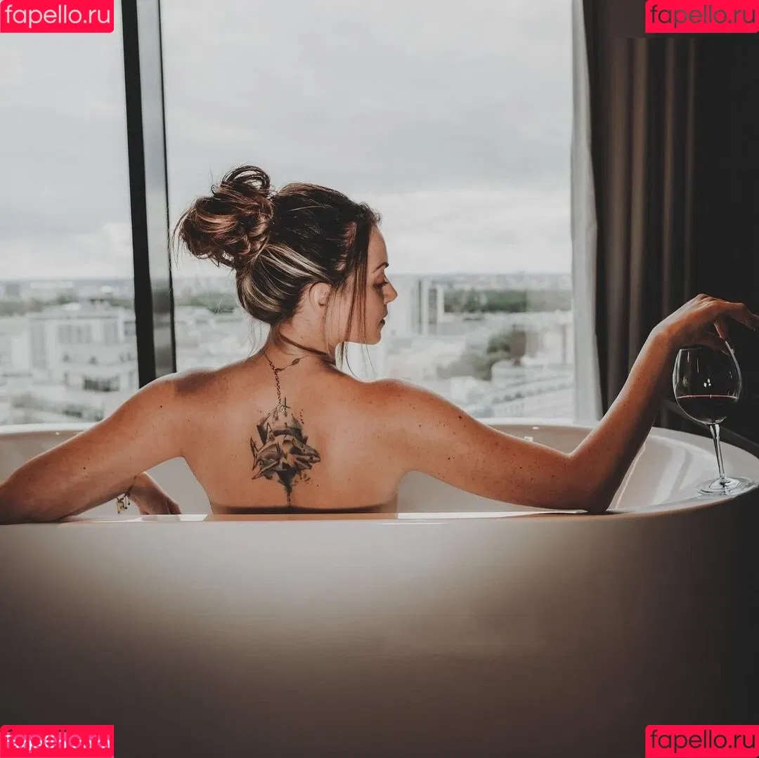 Anne Menden Onlyfans Photo Gallery 