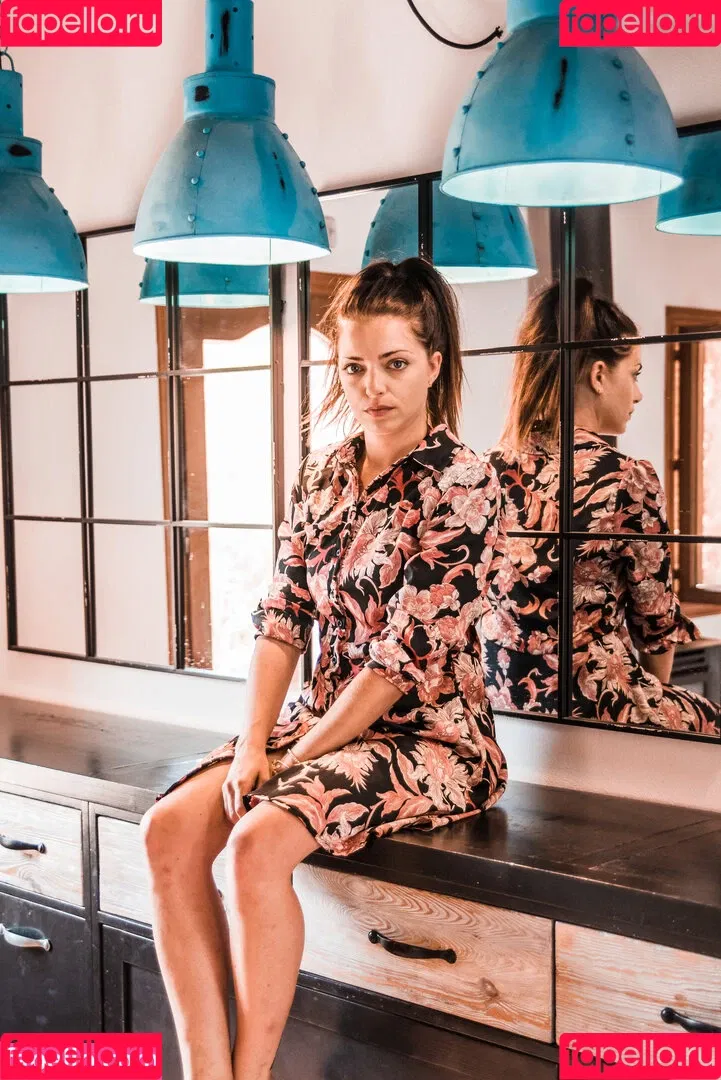 Anne Menden Onlyfans Photo Gallery 