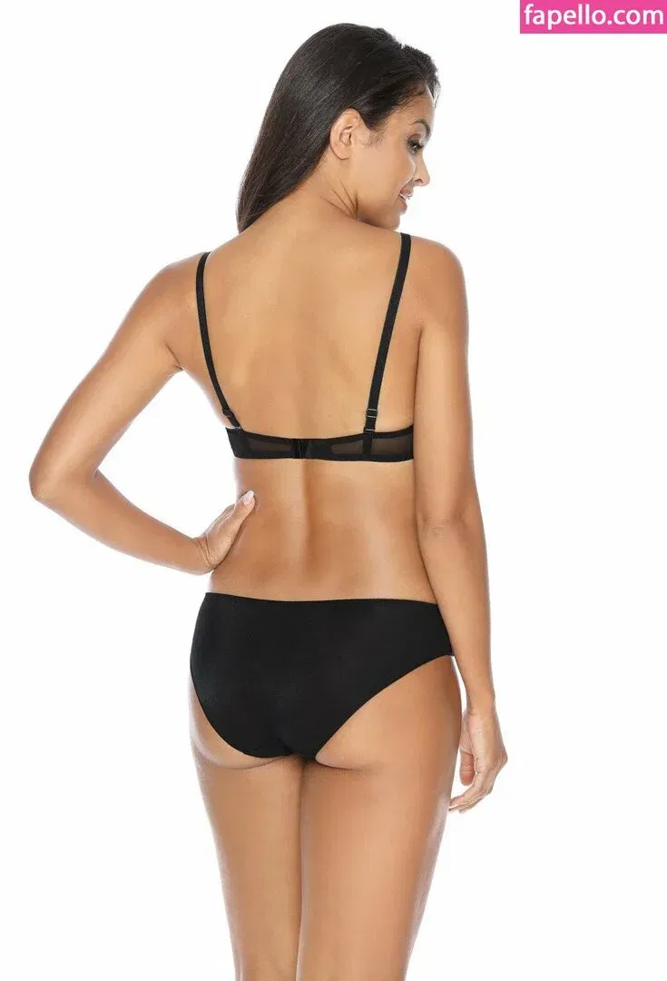 Klaudia El Dursi Onlyfans Photo Gallery 