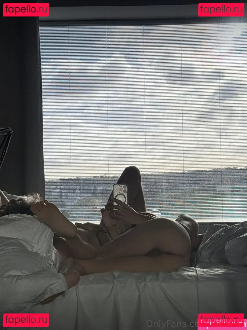 ohshititslele Onlyfans Photo Gallery 