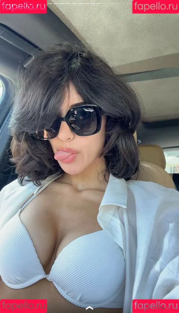 Melody Oz Onlyfans Photo Gallery 
