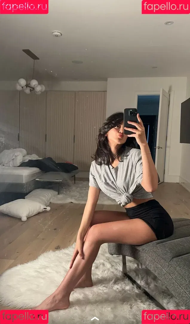 Melody Oz Onlyfans Photo Gallery 