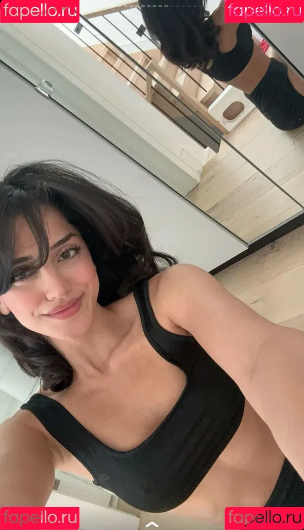 Melody Oz Onlyfans Photo Gallery 