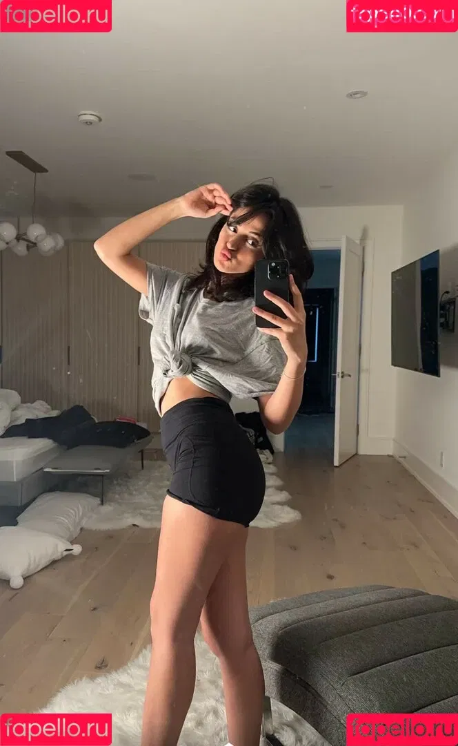 Melody Oz Onlyfans Photo Gallery 