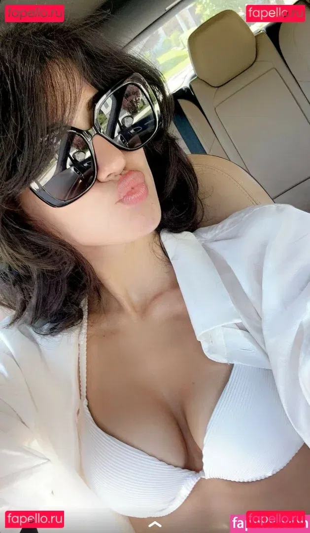 Melody Oz Onlyfans Photo Gallery 