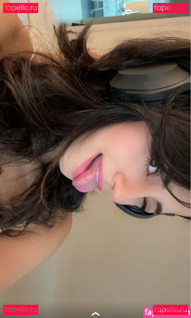 Melody Oz Onlyfans Photo Gallery 