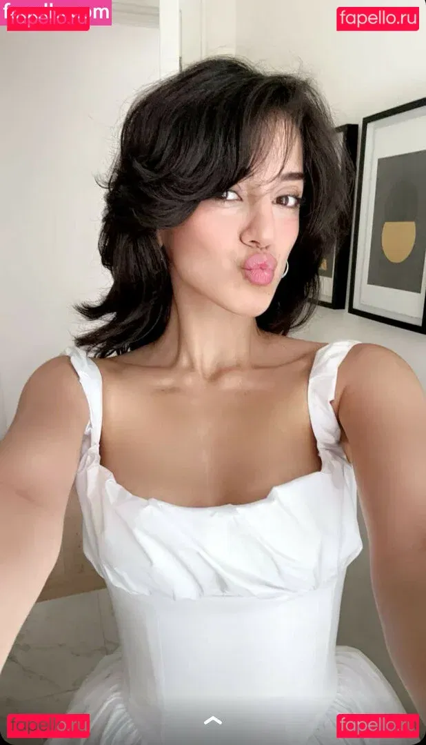 Melody Oz Onlyfans Photo Gallery 