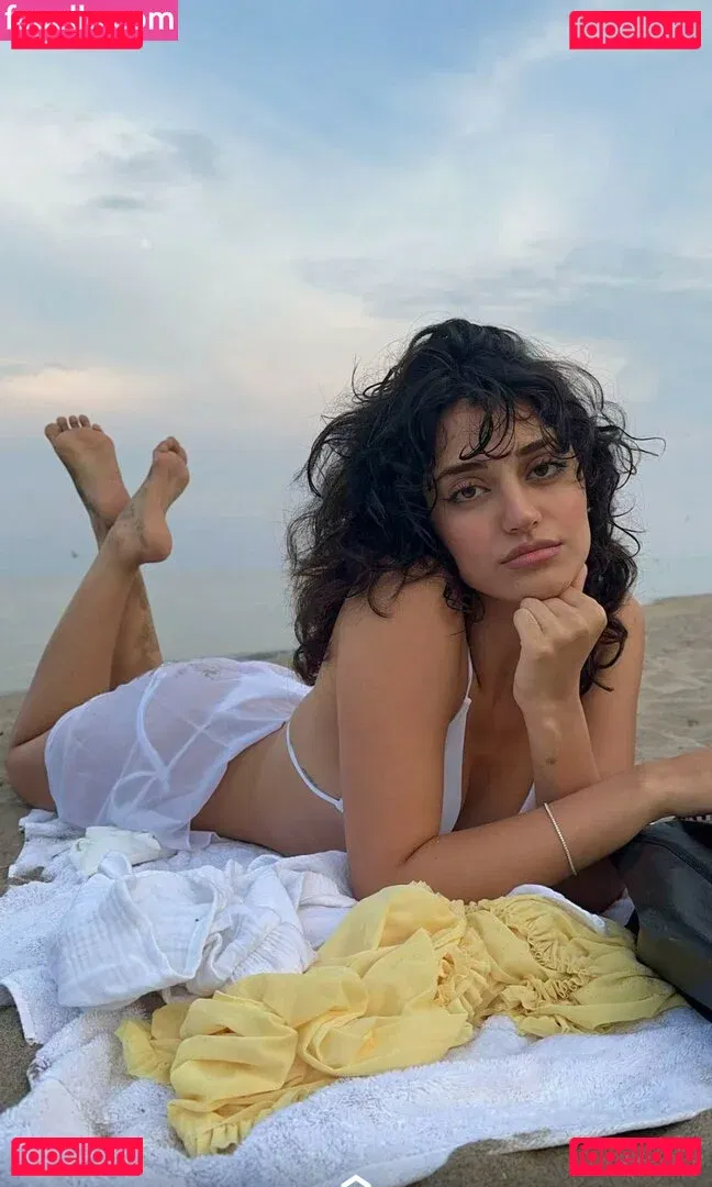 Melody Oz Onlyfans Photo Gallery 