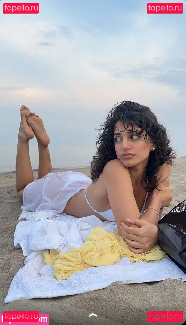 Melody Oz Onlyfans Photo Gallery 