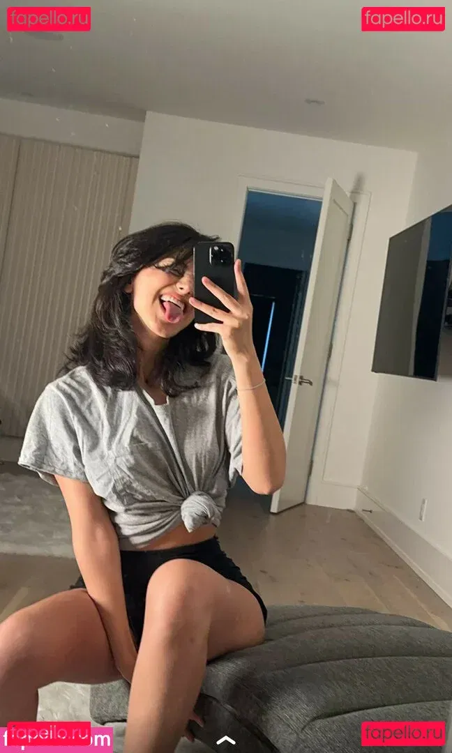 Melody Oz Onlyfans Photo Gallery 