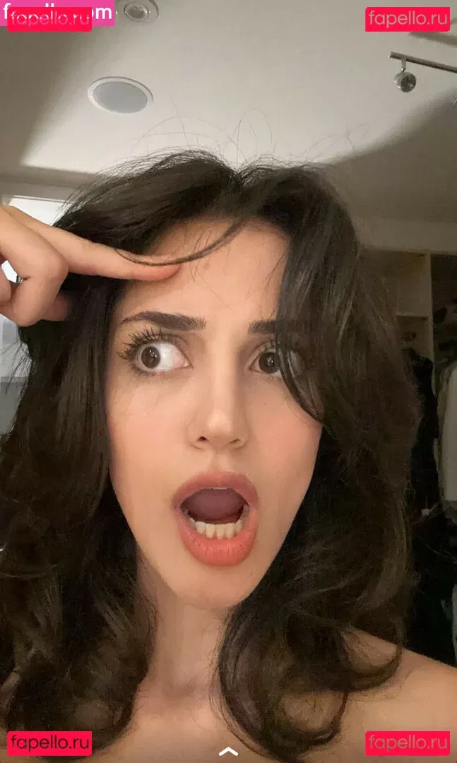 Melody Oz Onlyfans Photo Gallery 