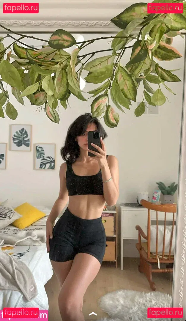 Melody Oz Onlyfans Photo Gallery 