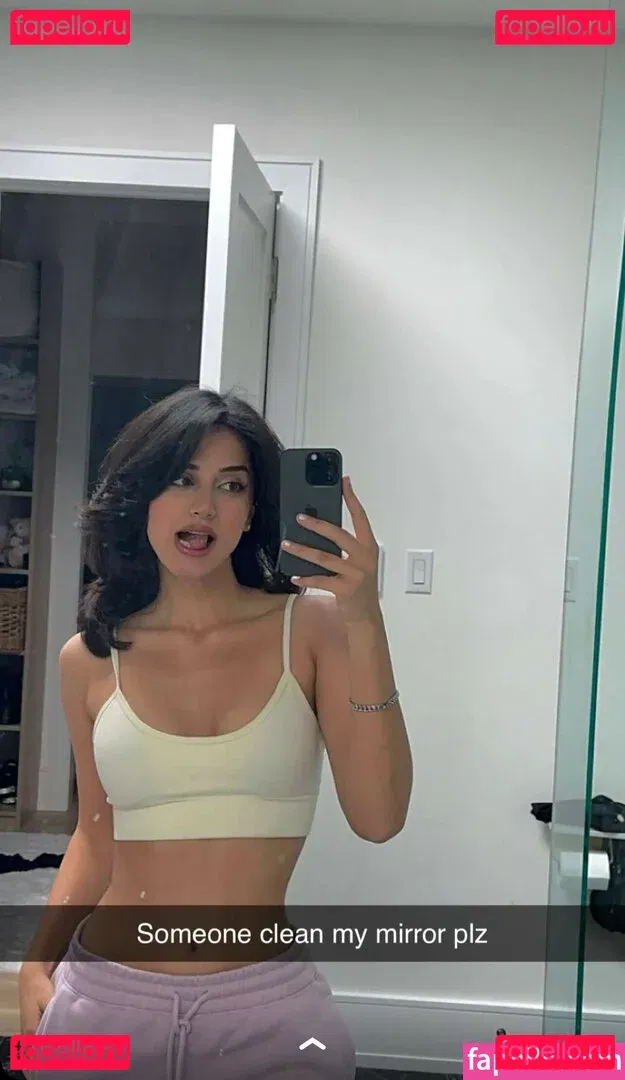 Melody Oz Onlyfans Photo Gallery 