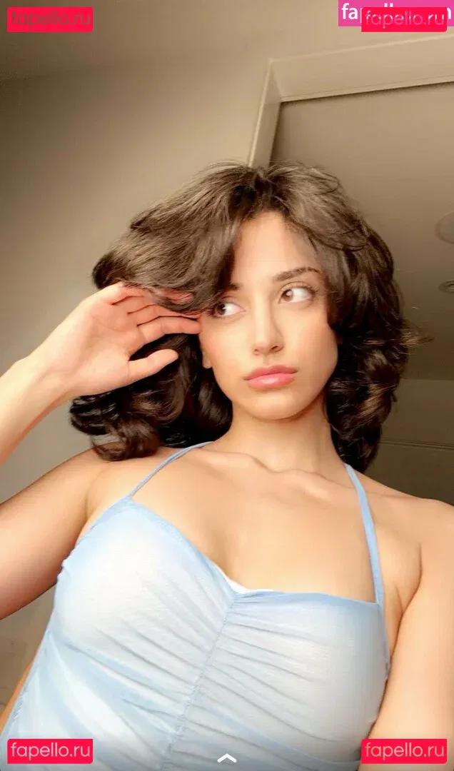 Melody Oz Onlyfans Photo Gallery 