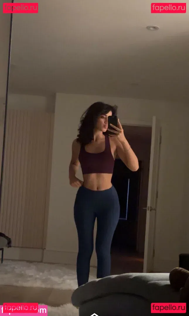 Melody Oz Onlyfans Photo Gallery 