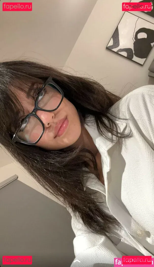 Melody Oz Onlyfans Photo Gallery 