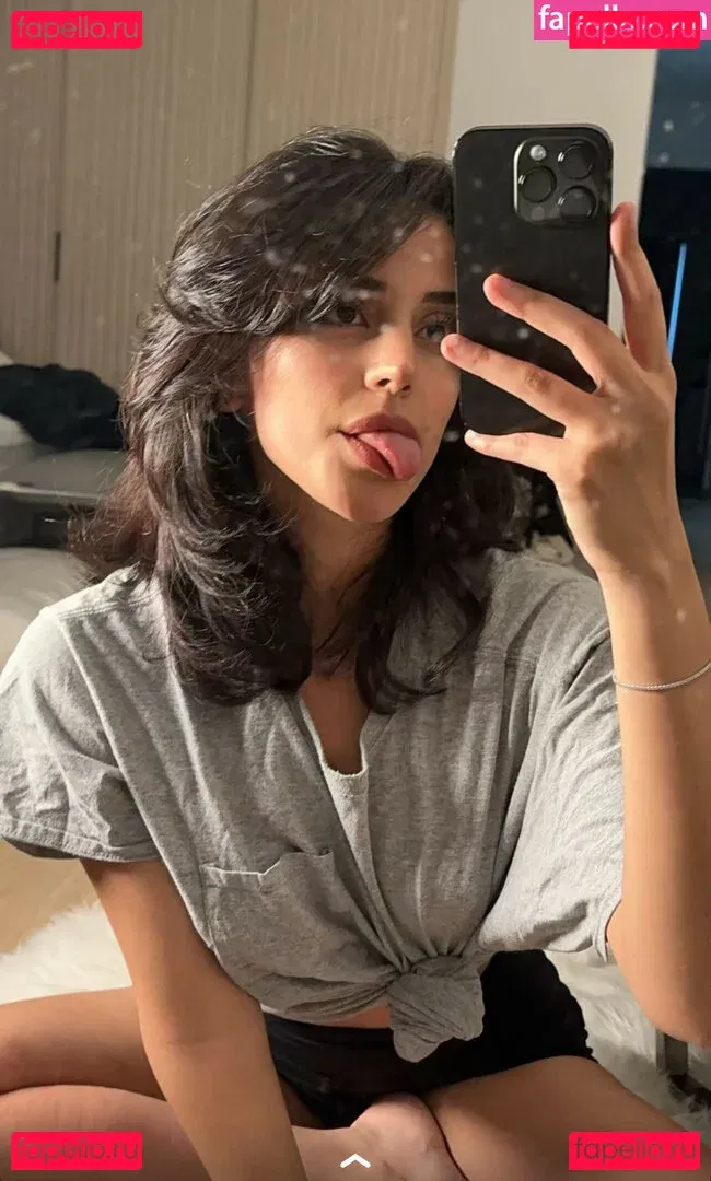 Melody Oz Onlyfans Photo Gallery 