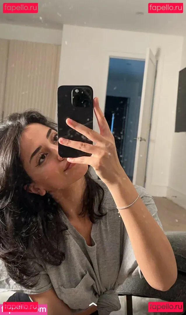 Melody Oz Onlyfans Photo Gallery 