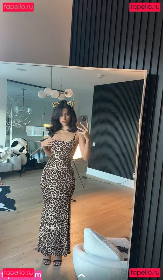 Melody Oz Onlyfans Photo Gallery 