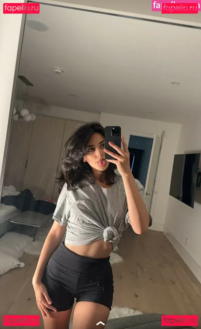 Melody Oz Onlyfans Photo Gallery 