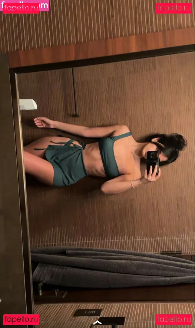 Melody Oz Onlyfans Photo Gallery 