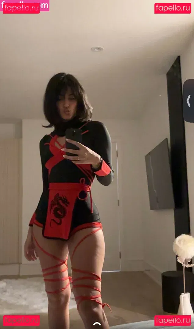 Melody Oz Onlyfans Photo Gallery 