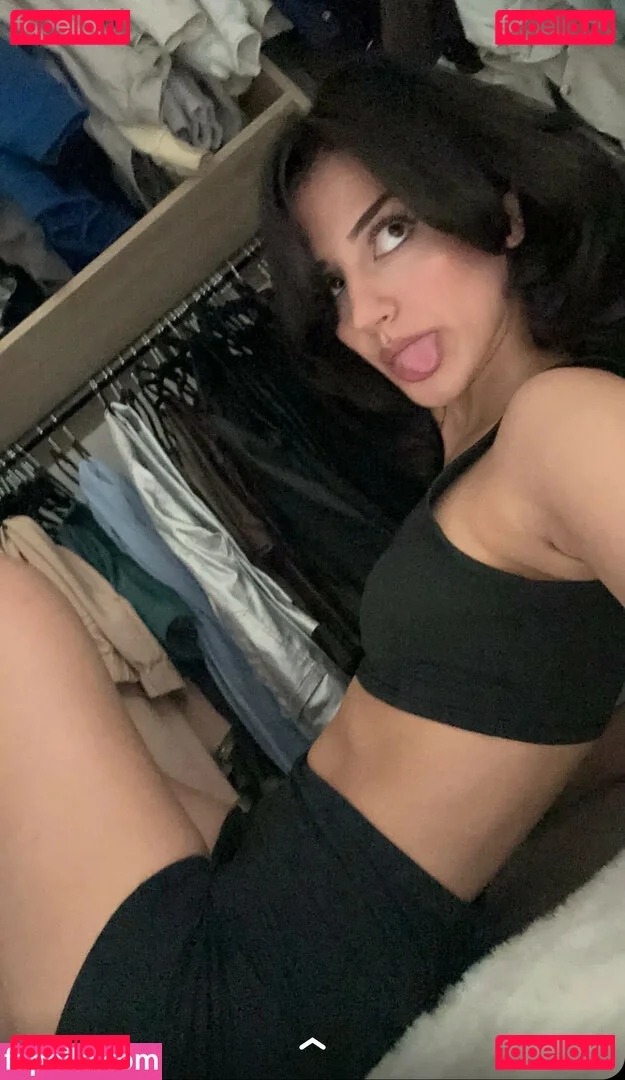 Melody Oz Onlyfans Photo Gallery 