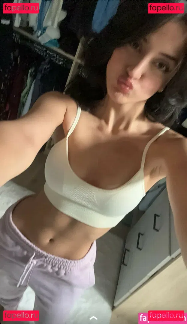 Melody Oz Onlyfans Photo Gallery 