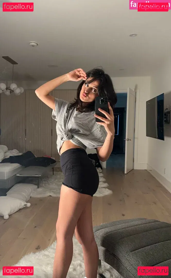 Melody Oz Onlyfans Photo Gallery 