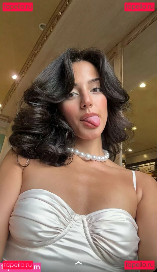 Melody Oz Onlyfans Photo Gallery 