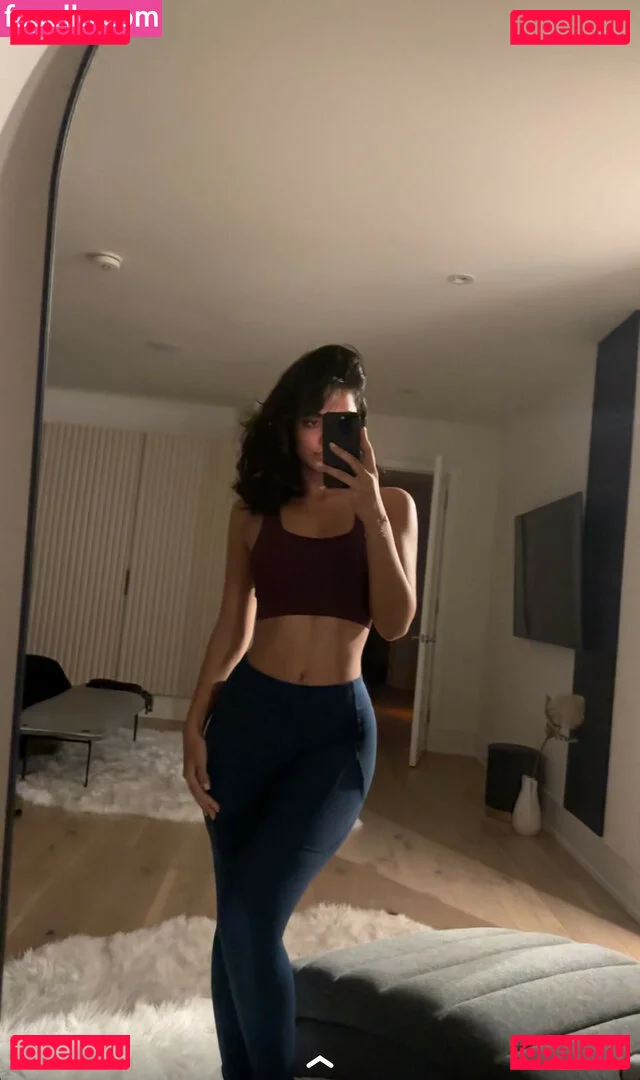 Melody Oz Onlyfans Photo Gallery 