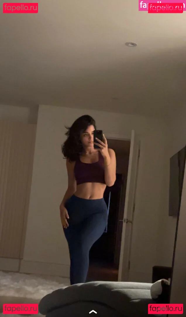 Melody Oz Onlyfans Photo Gallery 