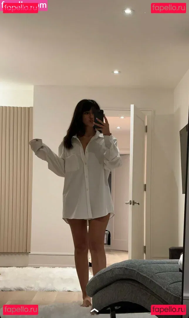 Melody Oz Onlyfans Photo Gallery 