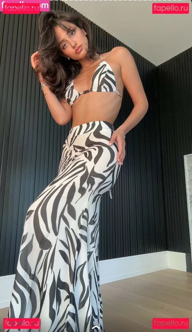 Melody Oz Onlyfans Photo Gallery 