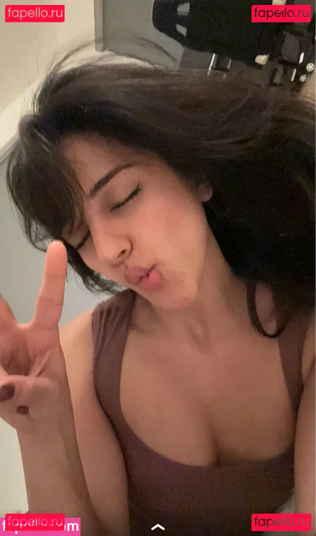 Melody Oz Onlyfans Photo Gallery 