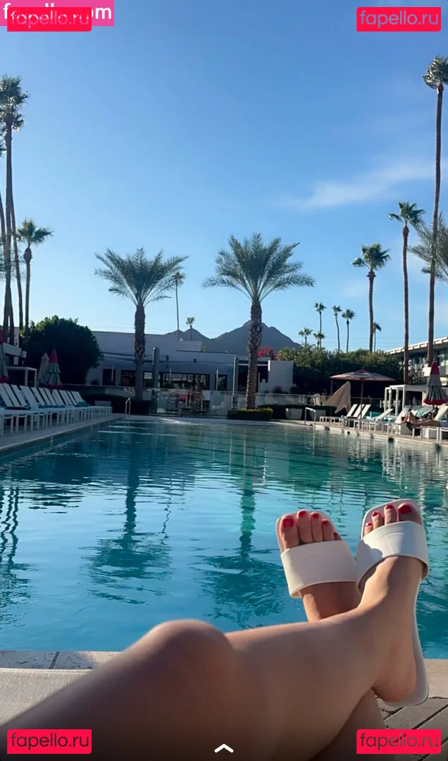 Melody Oz Onlyfans Photo Gallery 