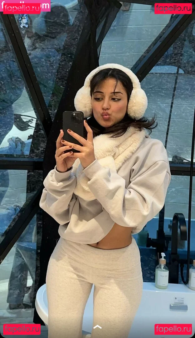 Melody Oz Onlyfans Photo Gallery 