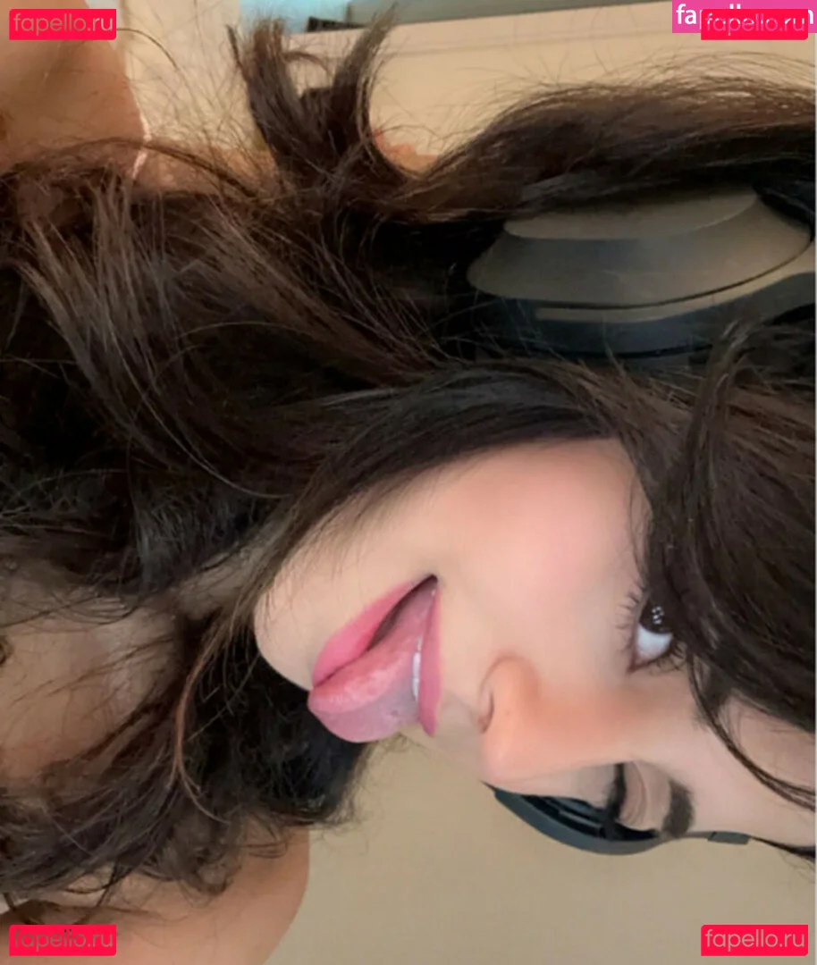 Melody Oz Onlyfans Photo Gallery 