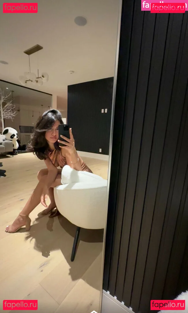 Melody Oz Onlyfans Photo Gallery 