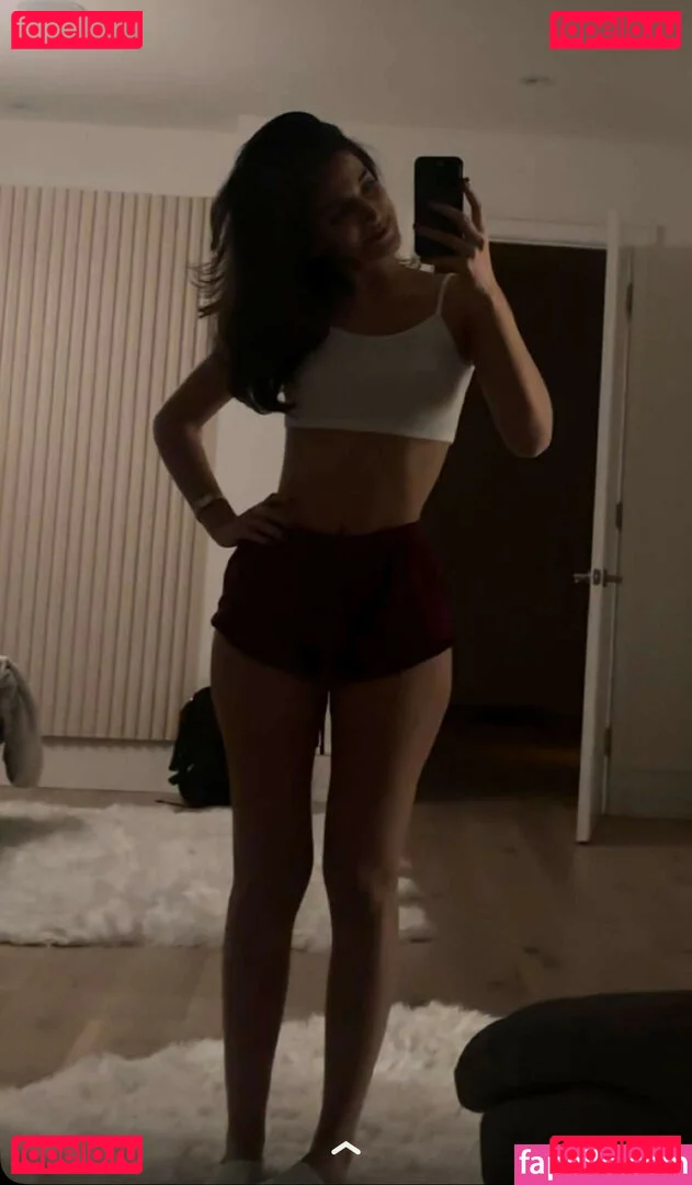 Melody Oz Onlyfans Photo Gallery 