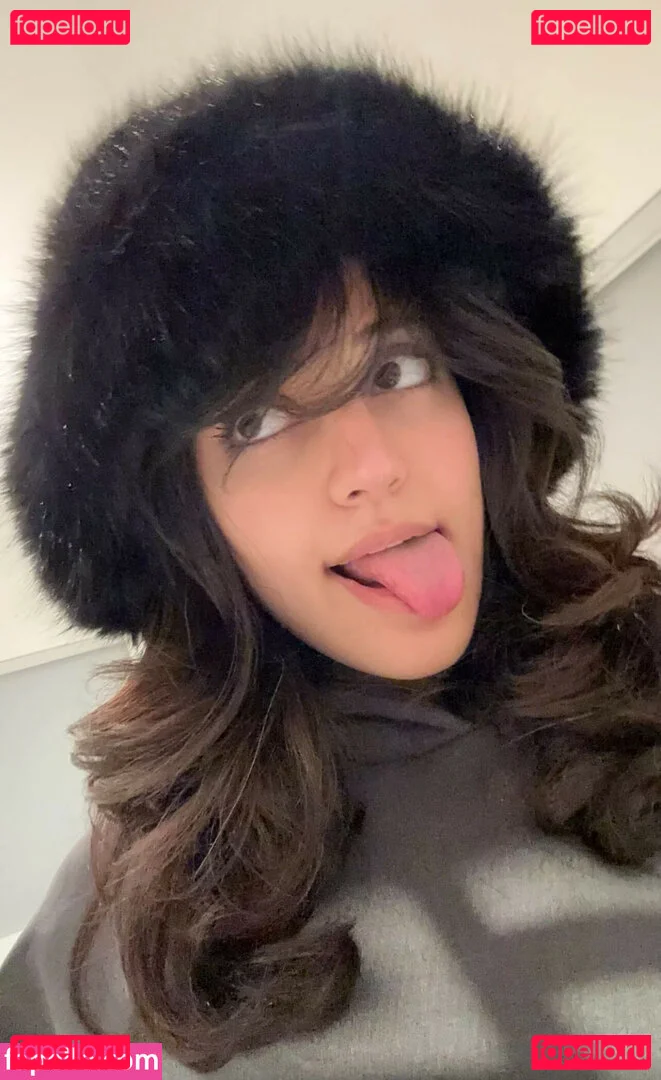 Melody Oz Onlyfans Photo Gallery 