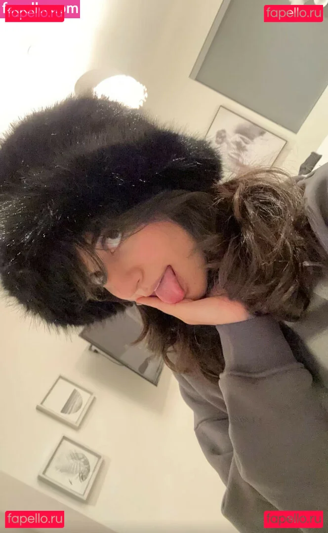 Melody Oz Onlyfans Photo Gallery 