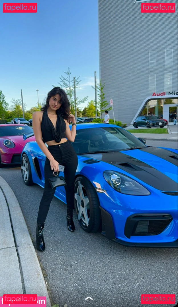 Melody Oz Onlyfans Photo Gallery 