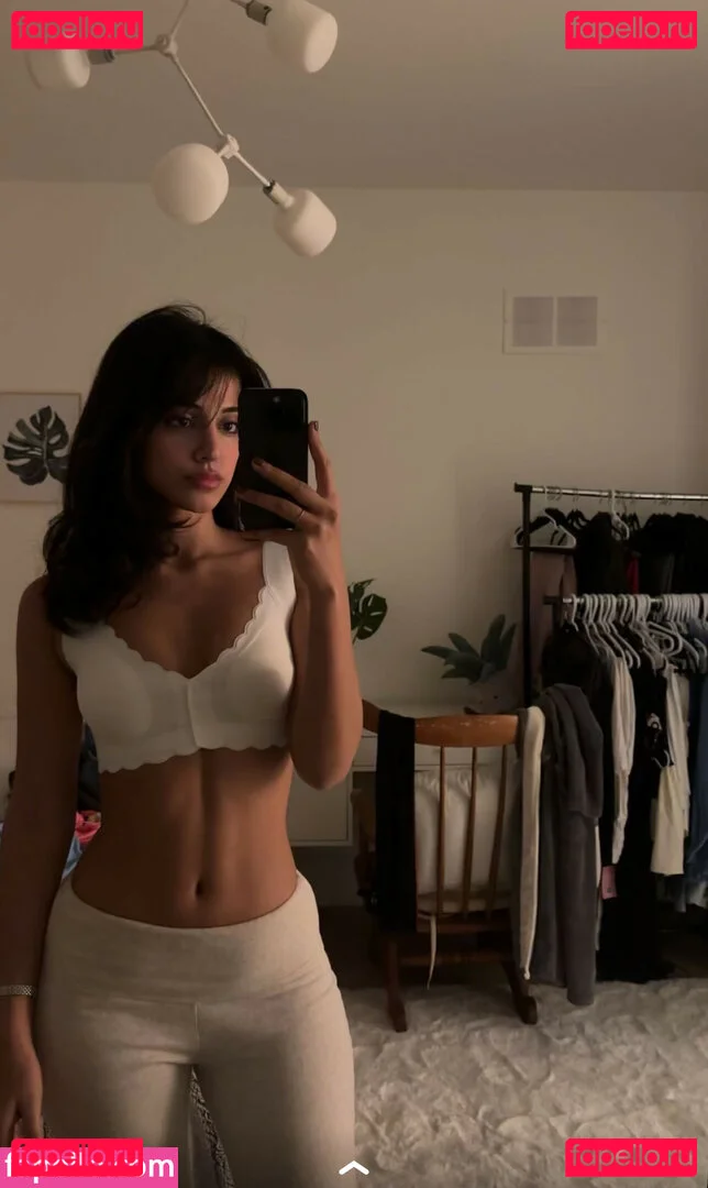 Melody Oz Onlyfans Photo Gallery 