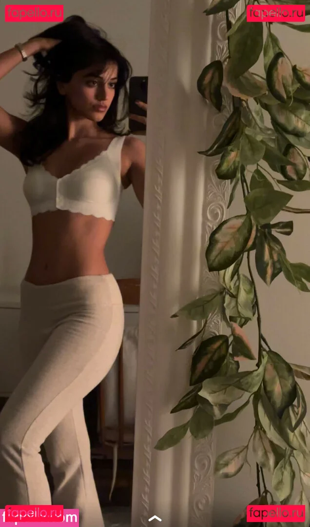 Melody Oz Onlyfans Photo Gallery 